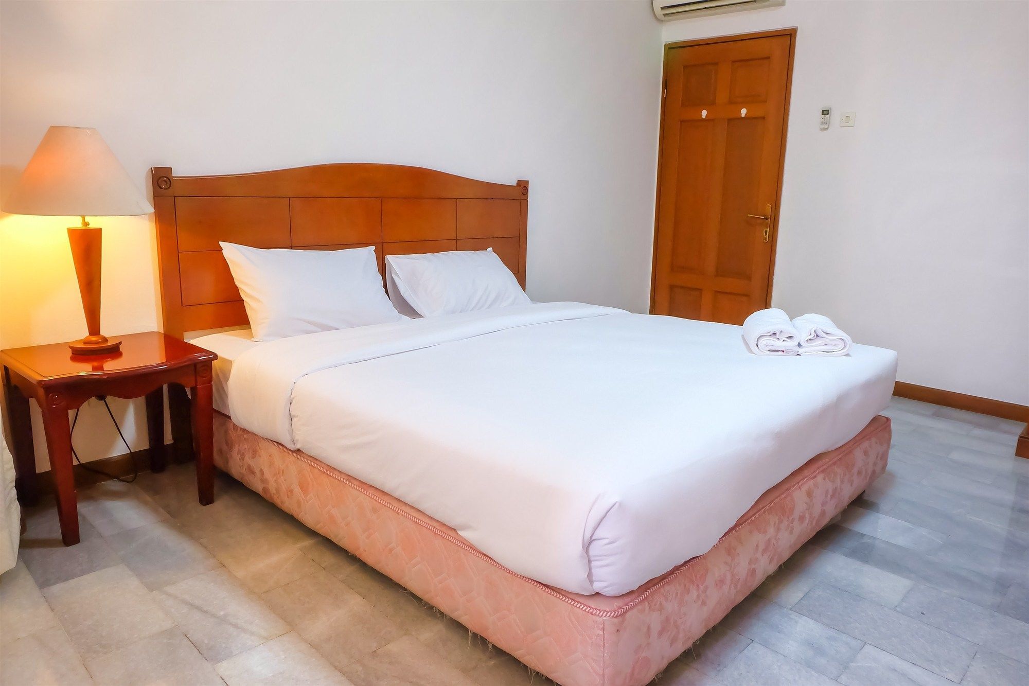 3 Bedrooms Luxury Senopati Scbd By Travelio