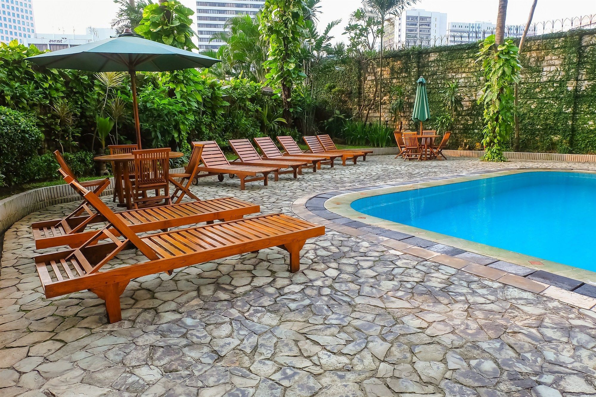 3 Bedrooms Luxury Senopati Scbd By Travelio *