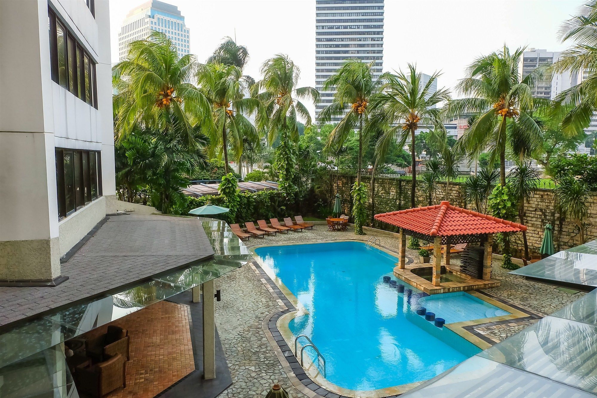 Apartment 3 Bedrooms Luxury Senopati Scbd By Travelio *